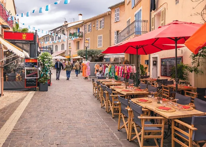 Appartement Climatise Avec Garage Au Coeur Du Centre Ancien